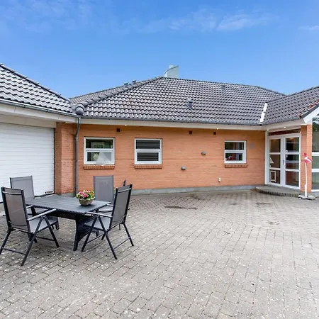 Holiday home Sjamme - 1-2km From The Sea In Western Jutland By Interhome