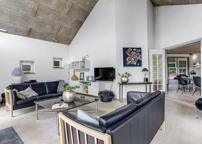 Sjamme - 1-2km From The Sea By Interhome Blåvand